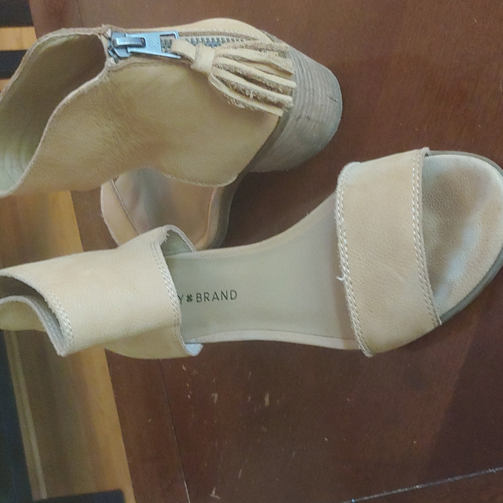 Shoes - Picture 3 of 5